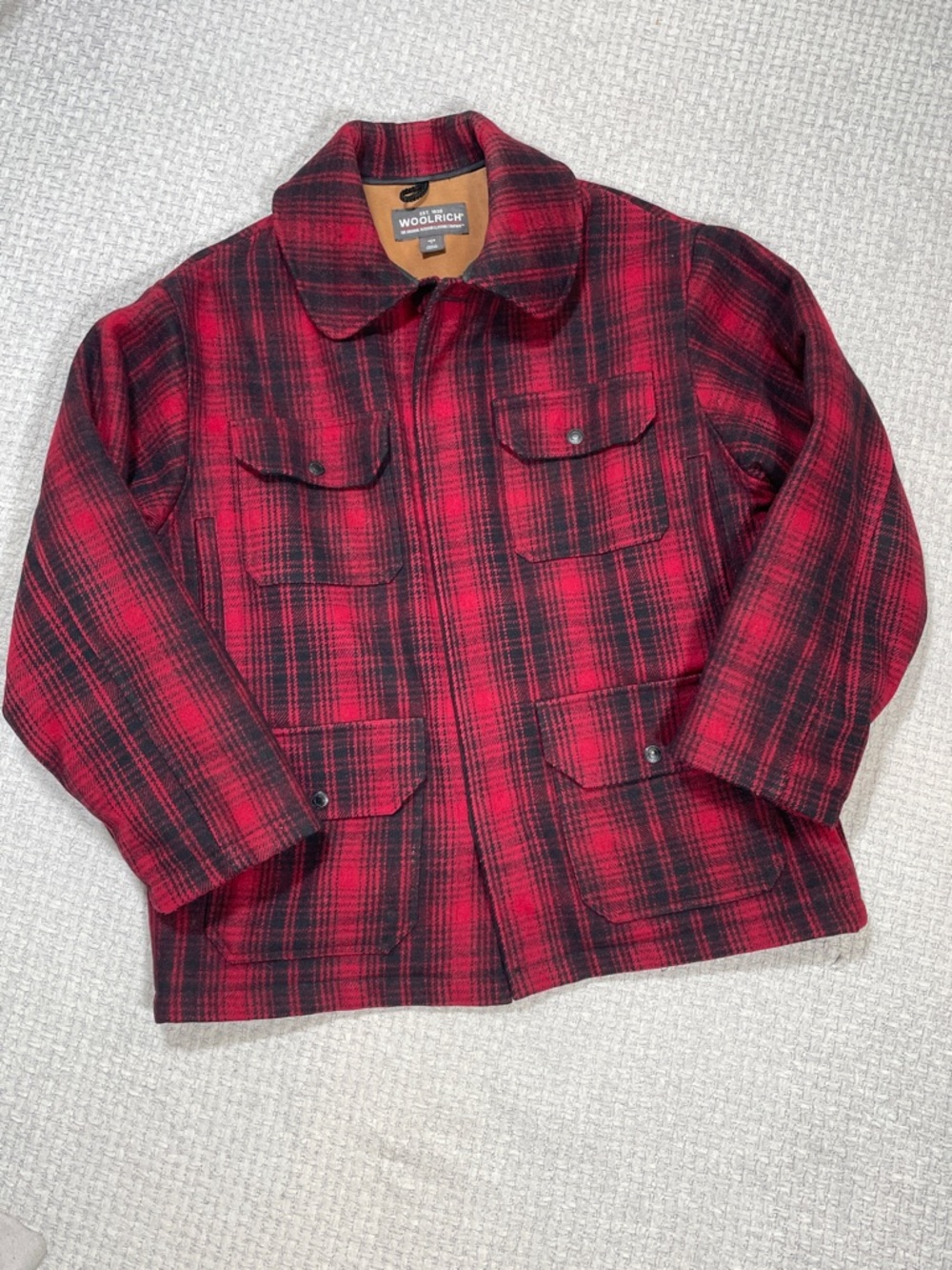 Woolrich Mackinaw Red Black Plaid Wool Hunting Barn Chore Coat Jacket Size Large